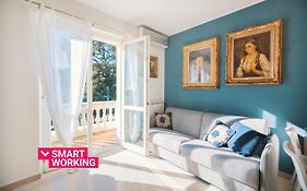 Art Apartment By Wonderful Italy